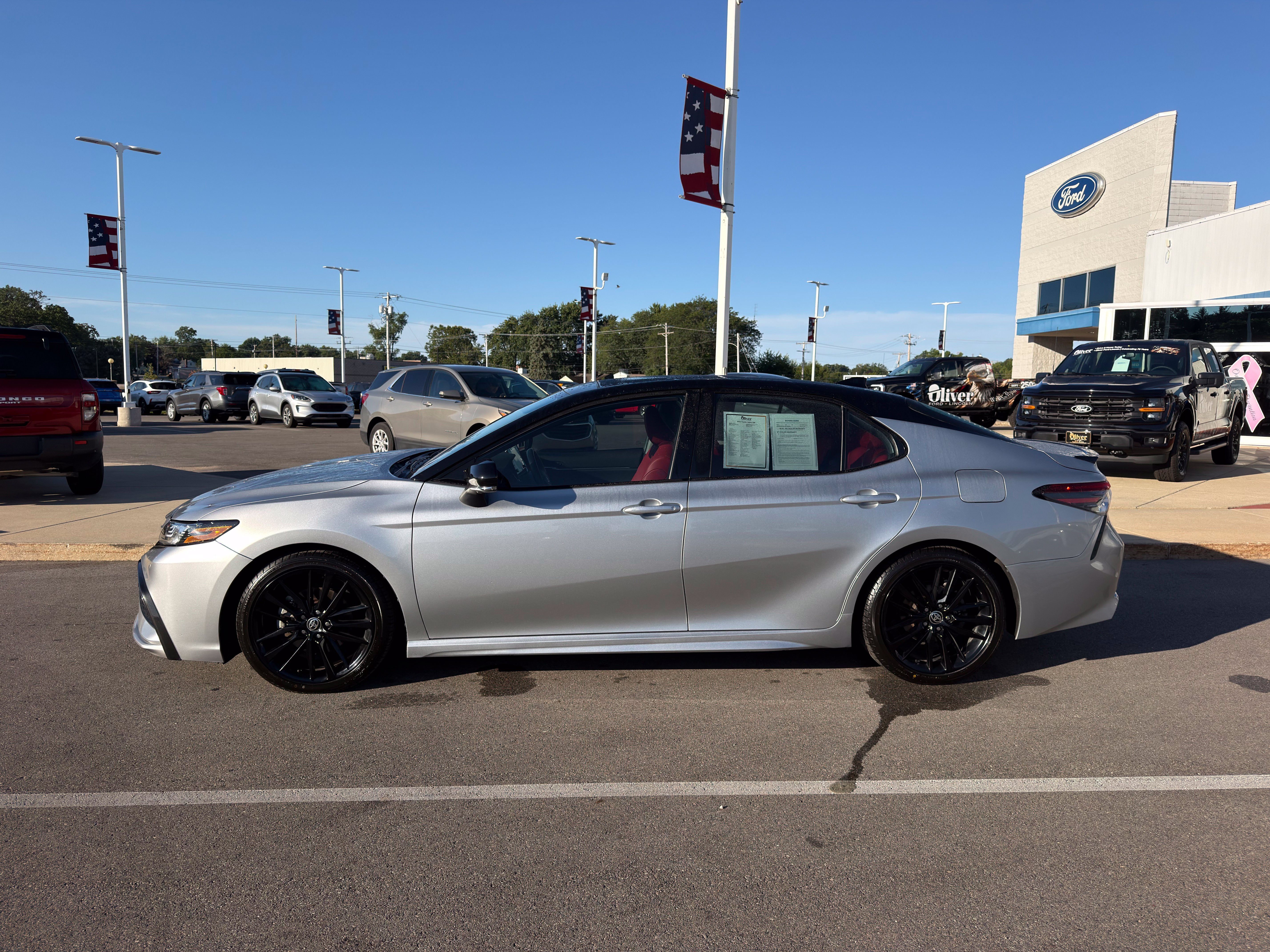 Used 2021 Toyota Camry XSE w/ Navigation Package AWD/4WD image 4