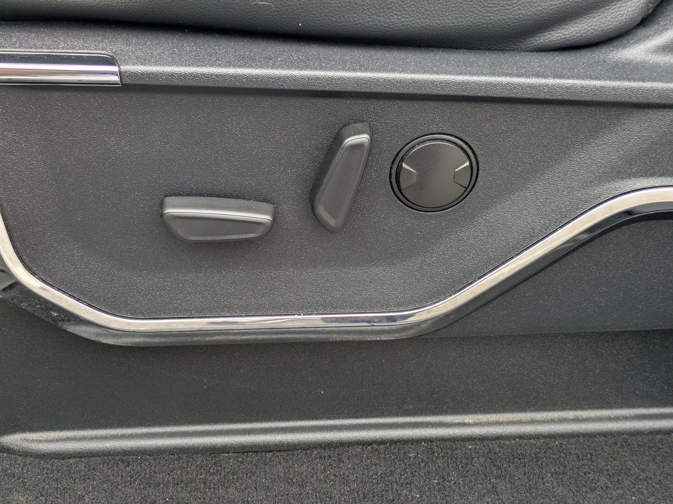 Certified 2024 Ford F350 Lariat w/ Chrome Package image 14