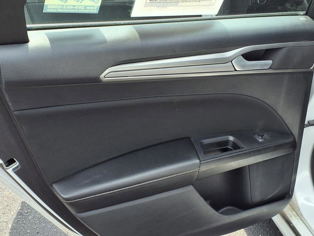 Certified 2020 Ford Fusion SE image 10