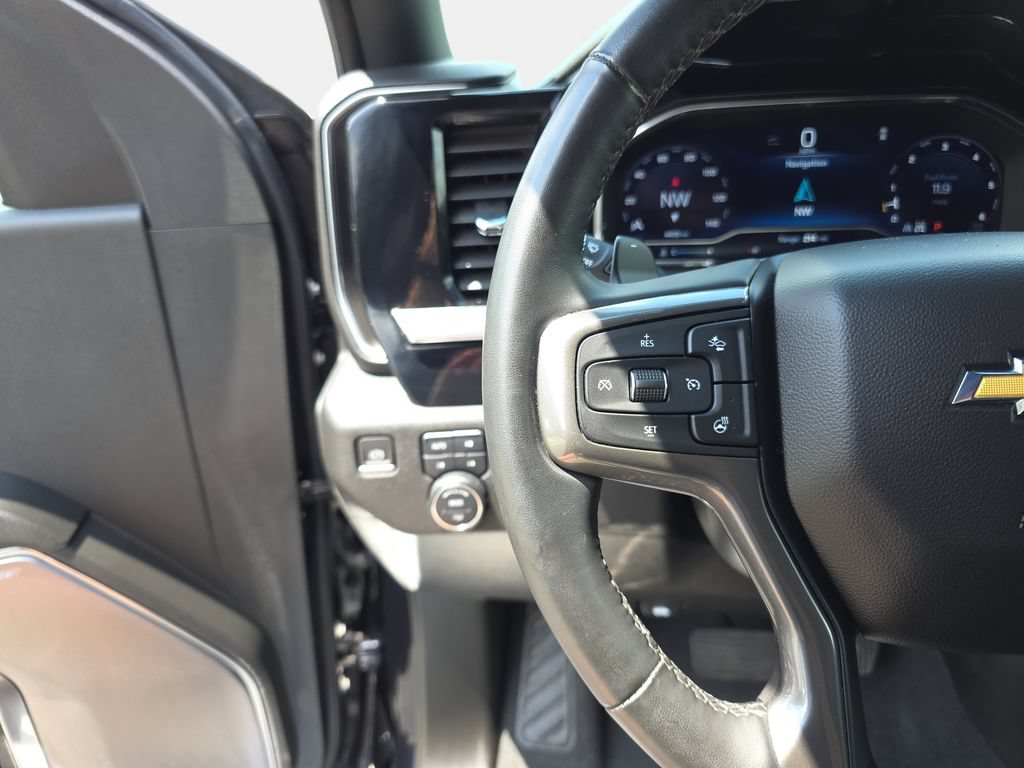 Used 2024 Chevrolet Silverado 1500 High Country w/ Z71 Off-Road Package AWD/4WD image 14