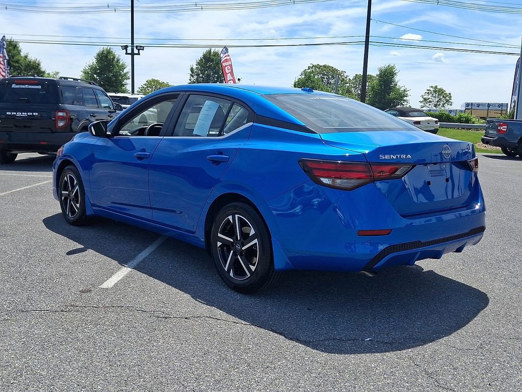 Used 2025 Nissan Sentra SV w/ All-Weather Package FWD image 4
