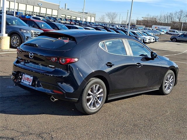 Used 2022 MAZDA MAZDA3 s image 4