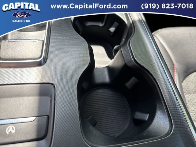 Certified 2022 Ford Edge ST-Line w/ Class II Trailer Tow Package image 31