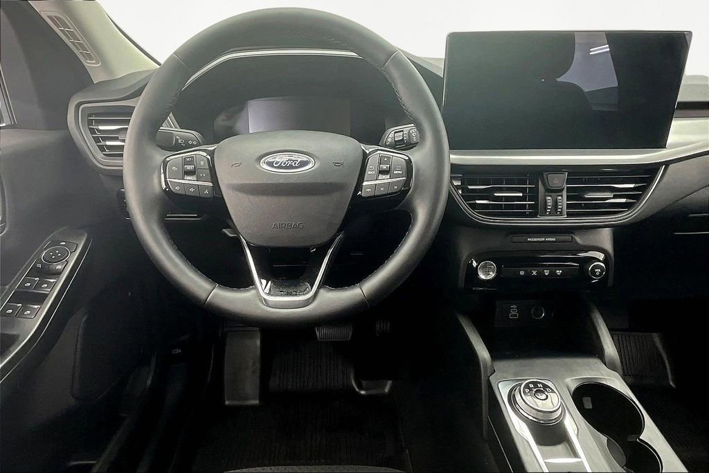 Certified 2025 Ford Escape SE image 7