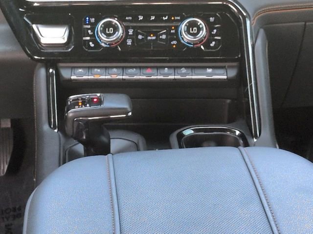 Used 2023 GMC Sierra 1500 AT4 w/ AT4 Premium Package AWD/4WD image 19
