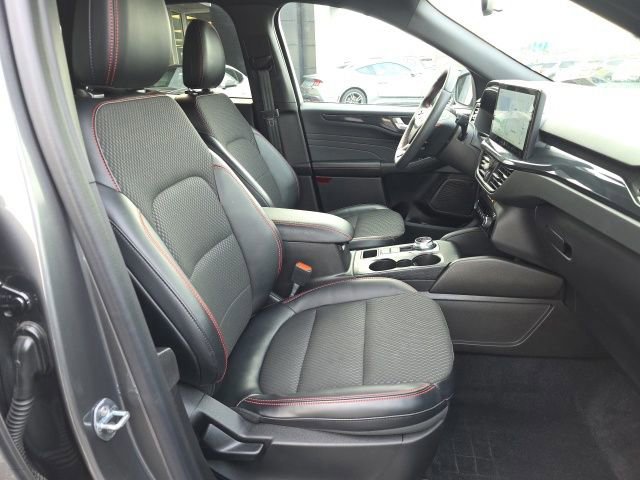 Certified 2023 Ford Escape ST-Line w/ Tech Pack #1 image 11