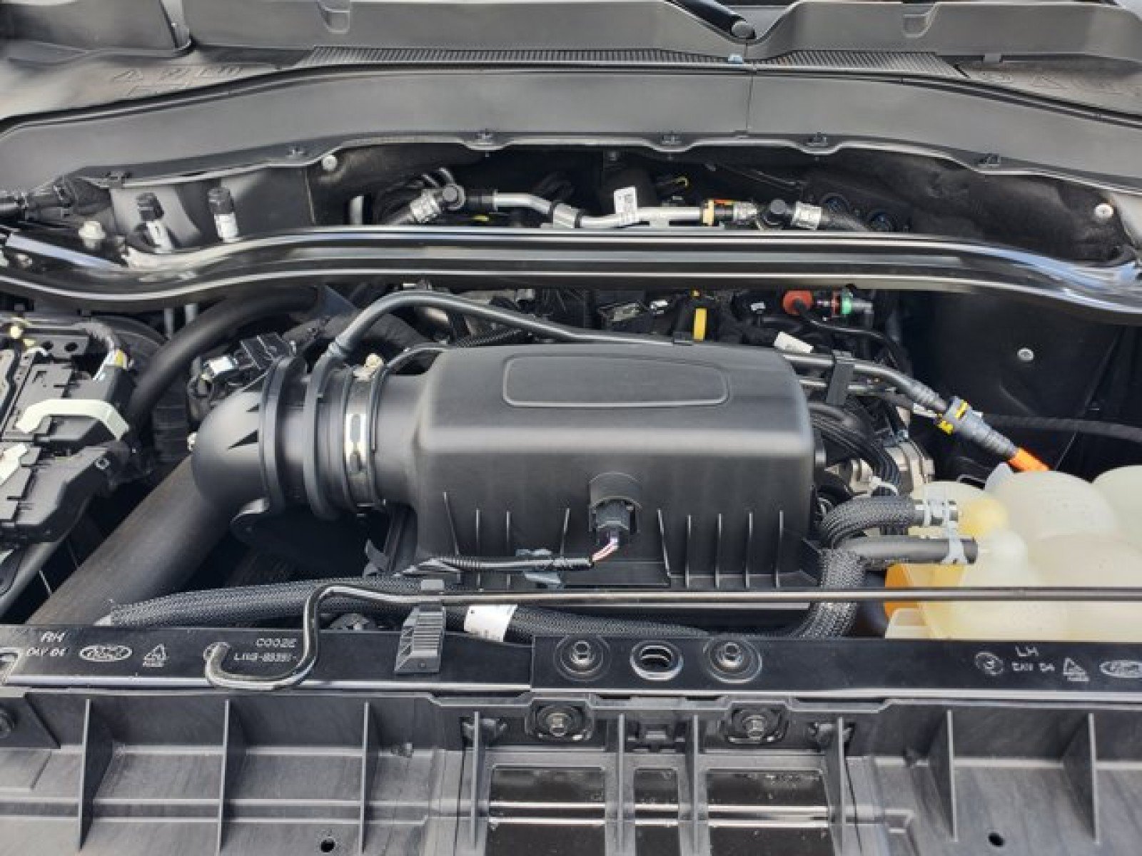 Certified 2023 Ford Explorer Limited w/ Limited Technology Package RWD image 37