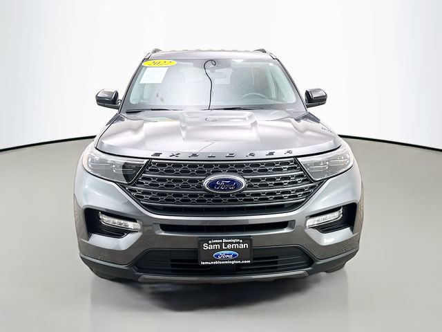 Certified 2022 Ford Explorer XLT w/ Equipment Group 202A AWD/4WD image 2