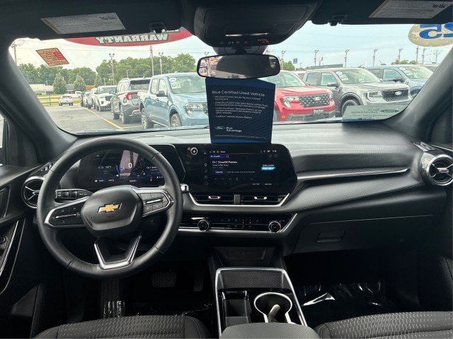 Used 2025 Chevrolet Equinox LT AWD/4WD image 21