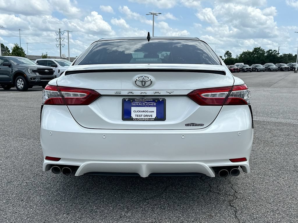 Used 2020 Toyota Camry XSE FWD image 15