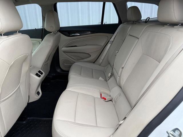 Used 2018 Buick Regal Essence w/ Driver Confidence Package #1 AWD/4WD image 9