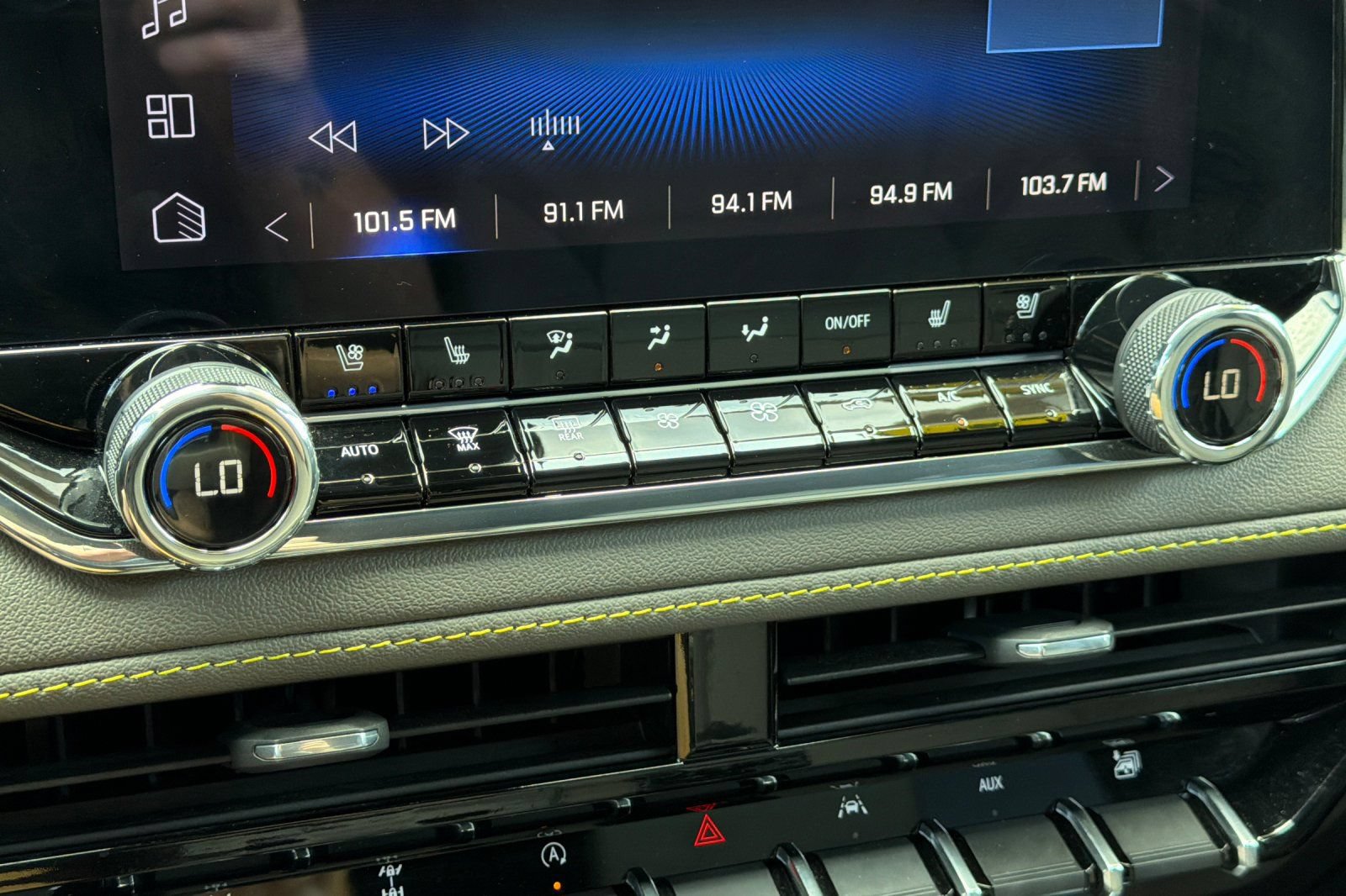 Used 2025 Chevrolet Colorado ZR2 AWD/4WD image 19