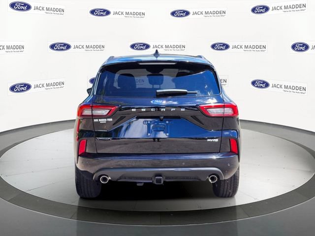 Certified 2023 Ford Escape ST-Line Select w/ Tech Pack #2 AWD/4WD image 4