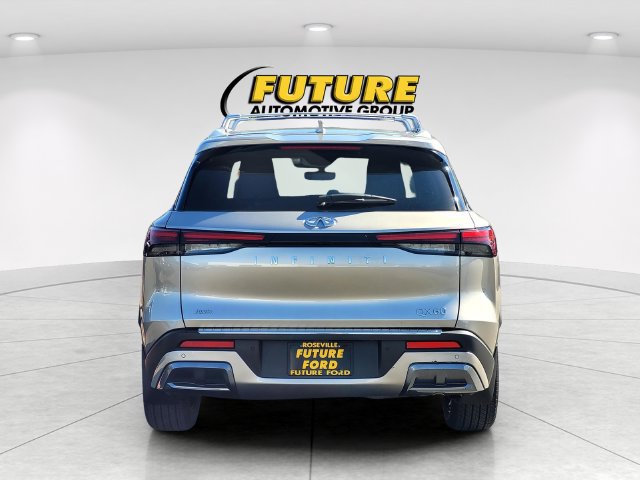 Used 2023 INFINITI QX60 Sensory w/ Vision Package AWD/4WD image 5