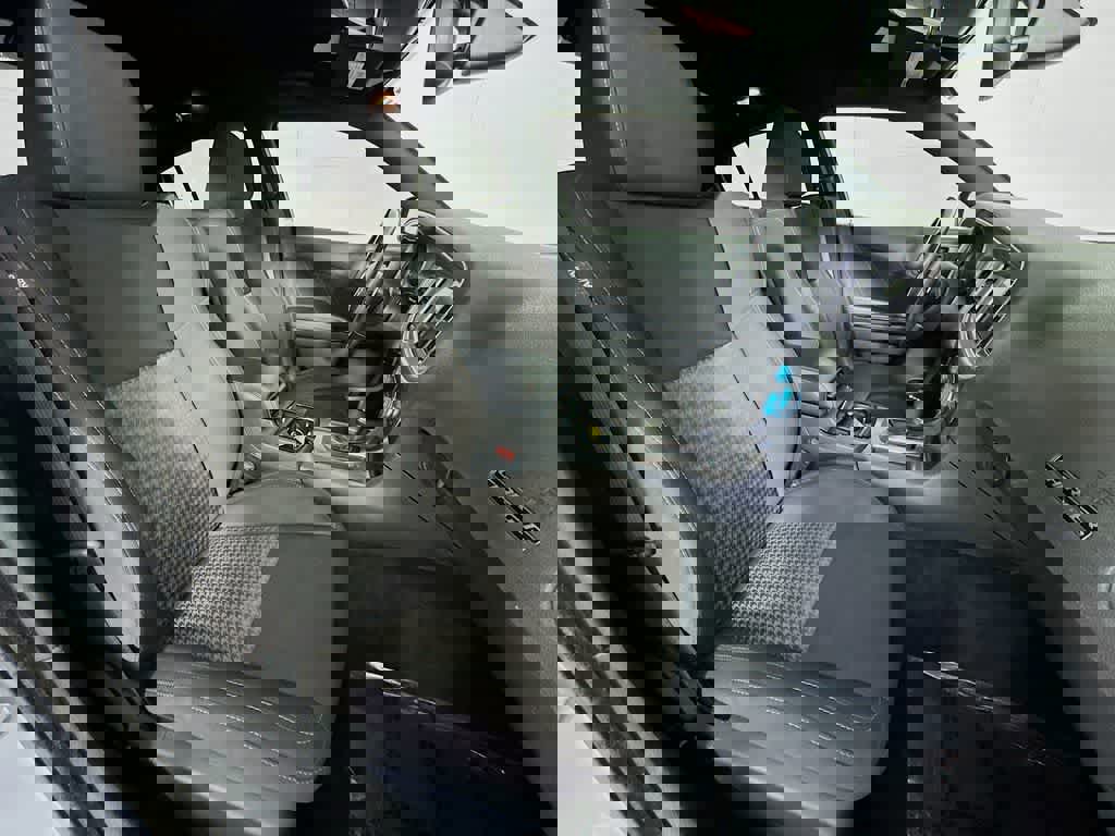 Used 2022 Dodge Charger R/T w/ Blacktop Package image 19