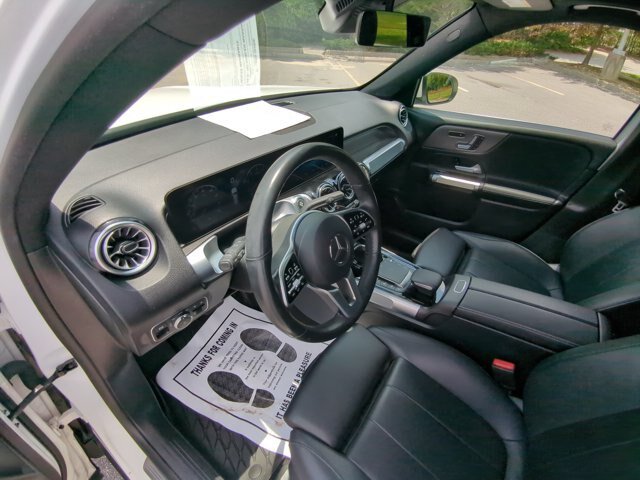 Used 2022 Mercedes-Benz GLB 250 4MATIC image 17