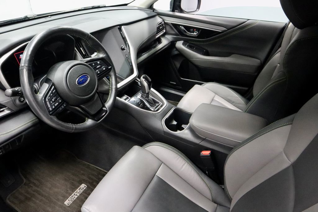 Used 2025 Subaru Outback Onyx Edition AWD/4WD image 22