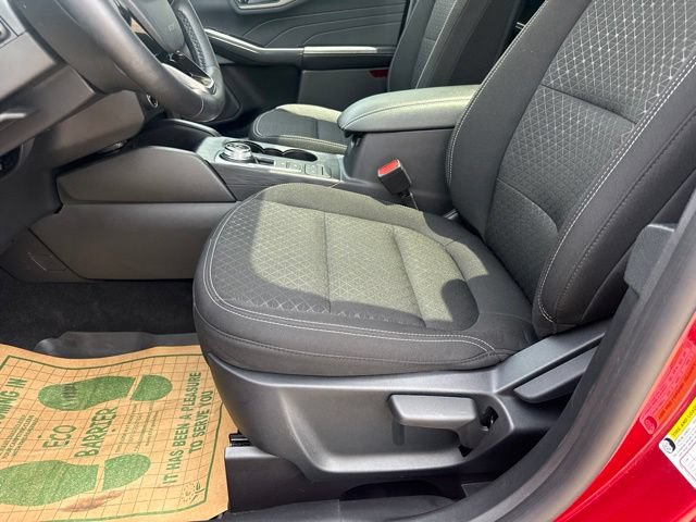 Certified 2025 Ford Escape Active w/ Cold Weather Package AWD/4WD image 17