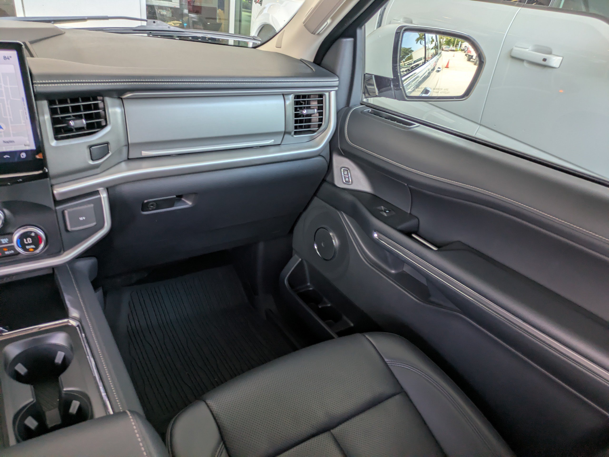 Certified 2024 Ford Expedition Max XLT RWD image 19