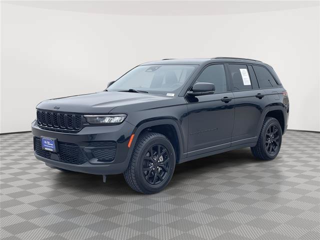 Used 2024 Jeep Grand Cherokee Altitude AWD/4WD image 1