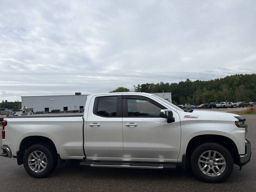 Used 2020 Chevrolet Silverado 1500 LT w/ All-Star Edition AWD/4WD image 3