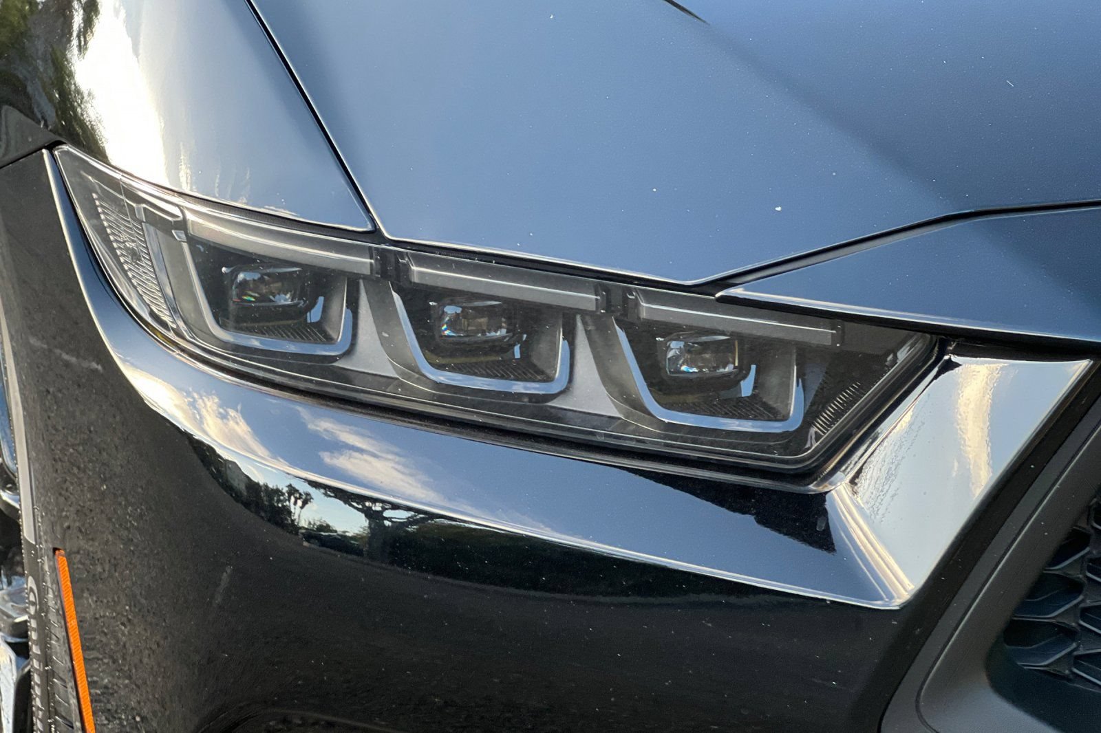 Certified 2025 Ford Mustang Coupe RWD image 40