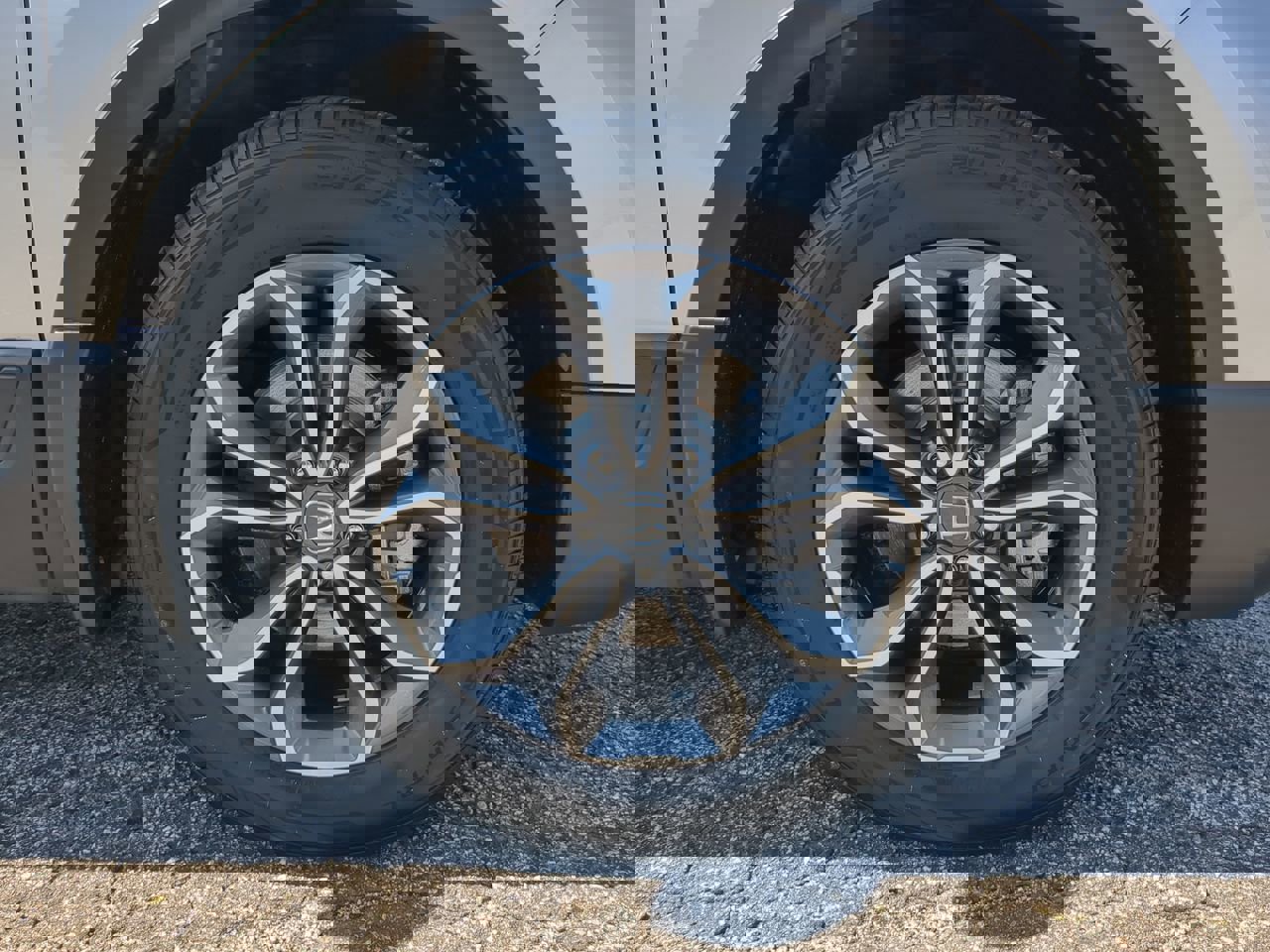 Used 2022 Honda CR-V EX-L image 9