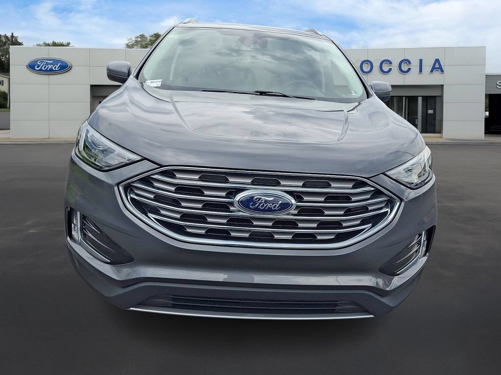 Certified 2022 Ford Edge SEL w/ Convenience Package AWD/4WD image 3