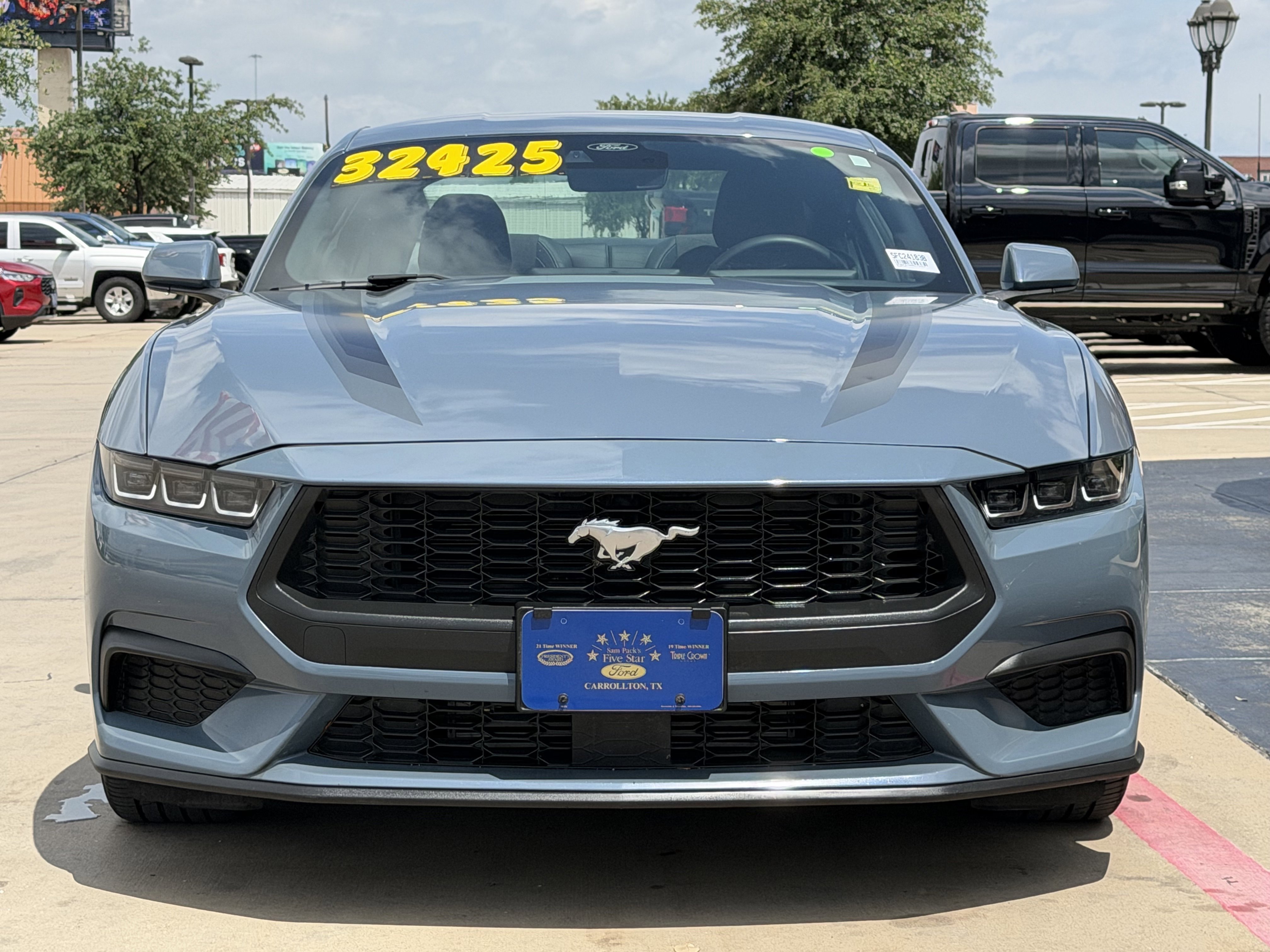 Certified 2024 Ford Mustang Coupe RWD image 8