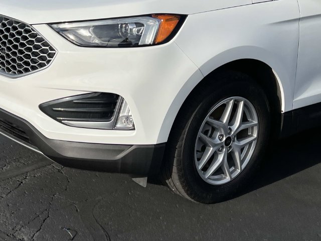 Certified 2024 Ford Edge SEL w/ Convenience Package AWD/4WD image 9
