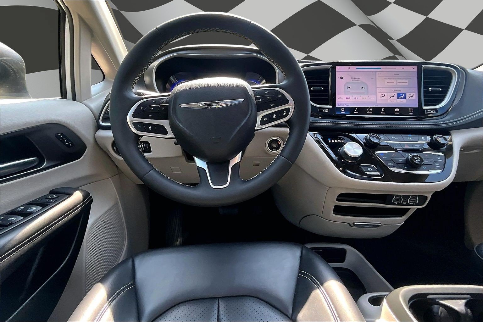 Used 2023 Chrysler Pacifica Touring-L AWD/4WD image 6