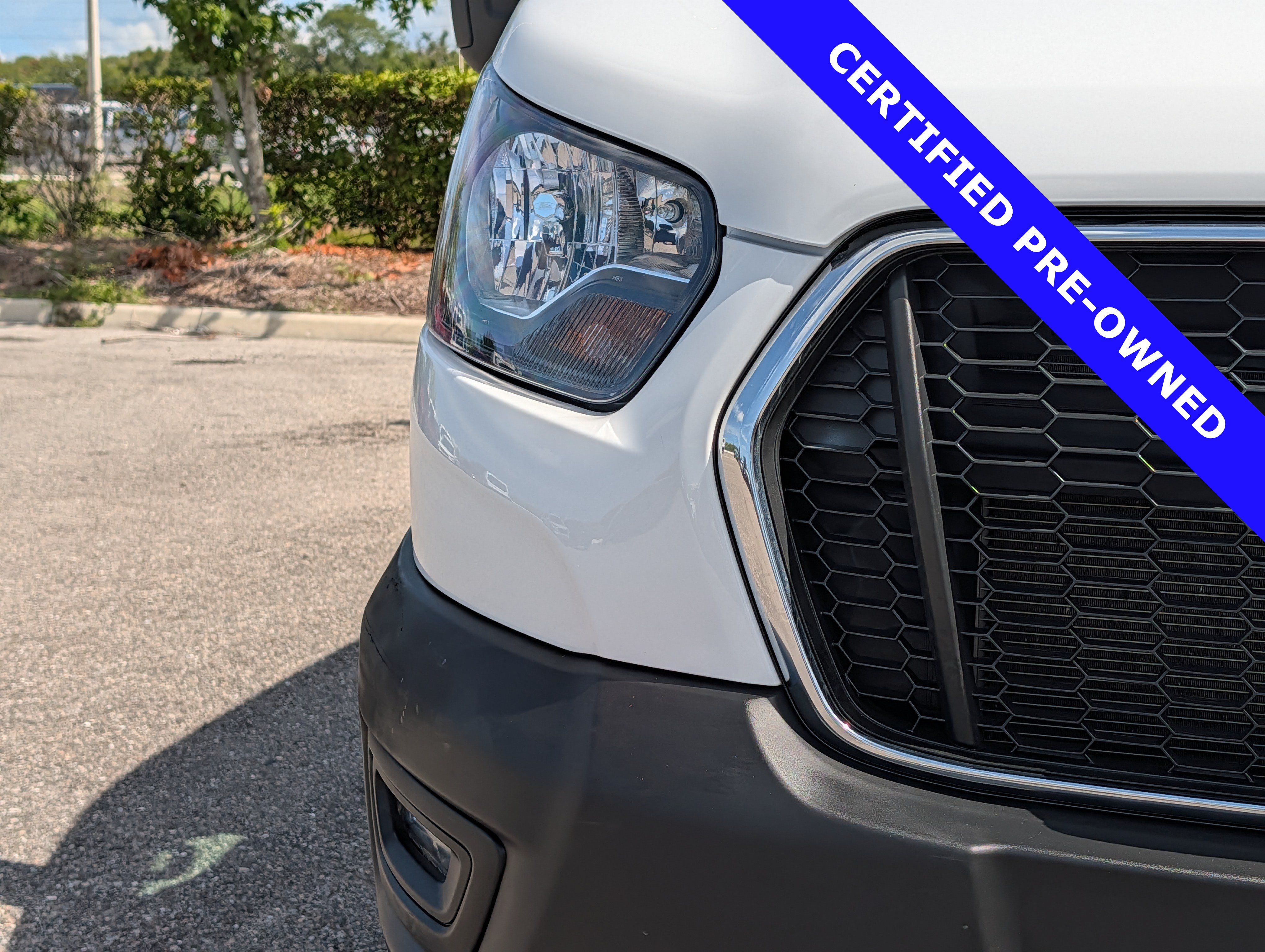 Certified 2025 Ford Transit 250 Low Roof w/ Exterior Upgrade Package RWD image 9