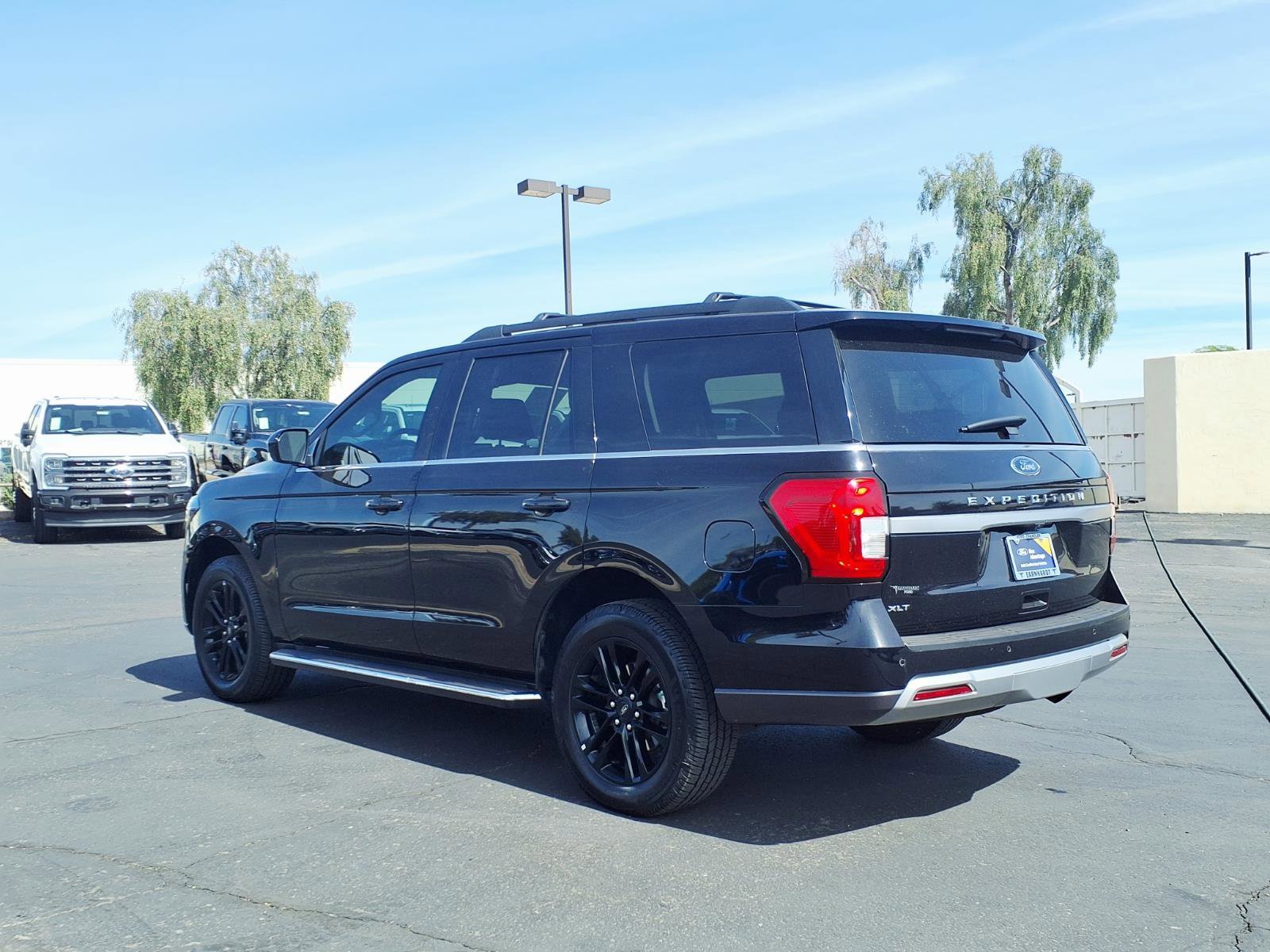 Certified 2023 Ford Expedition XLT RWD image 4