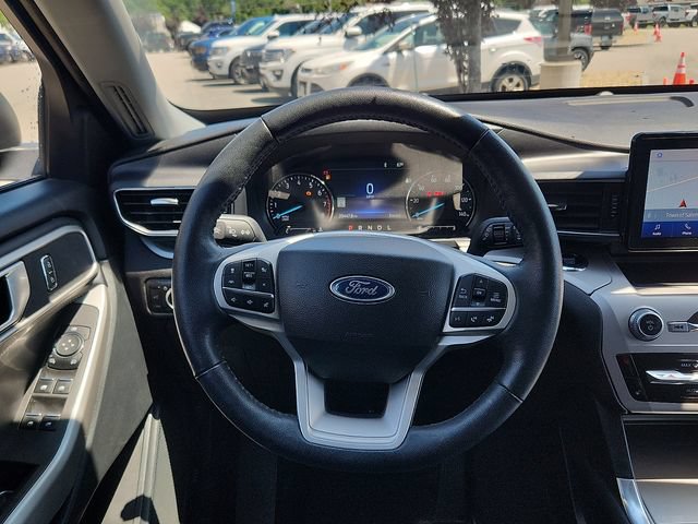 Certified 2023 Ford Explorer XLT w/ Equipment Group 202A AWD/4WD image 9