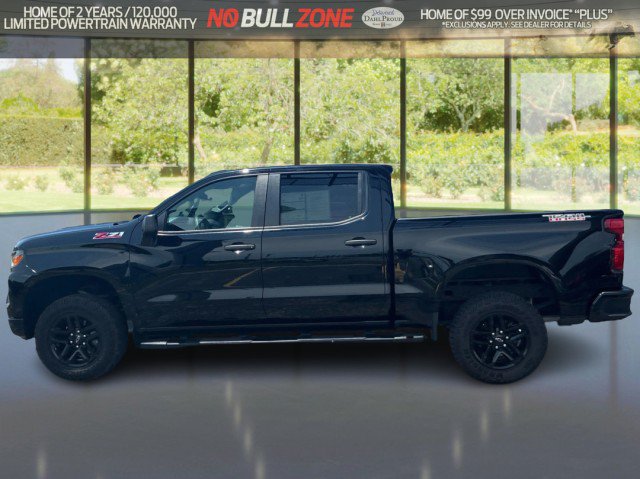 Used 2022 Chevrolet Silverado 1500 Custom Trail Boss w/ LPO, Dark Essentials Package AWD/4WD image 2