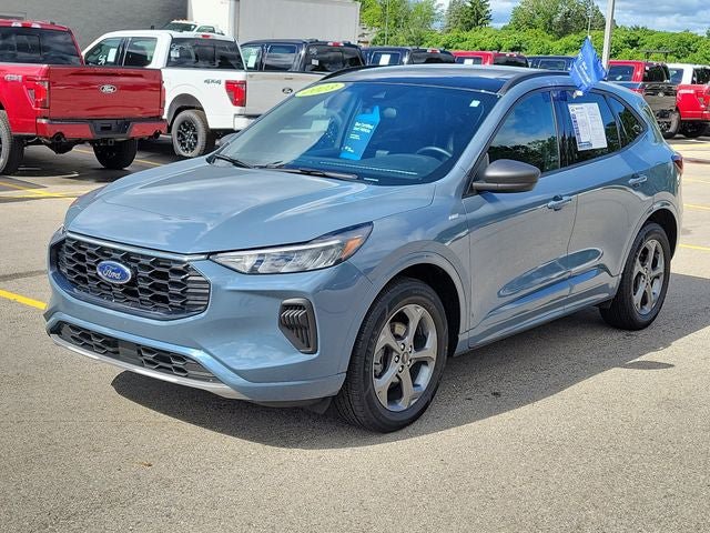 Certified 2023 Ford Escape ST-Line w/ Tech Pack #1 AWD/4WD image 2
