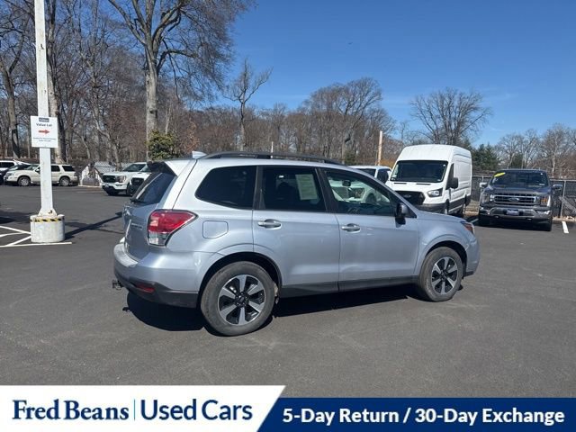 Used 2017 Subaru Forester 2.5i Premium image 5