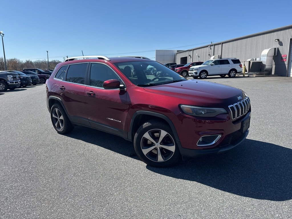 Used 2019 Jeep Cherokee Limited AWD/4WD image 1