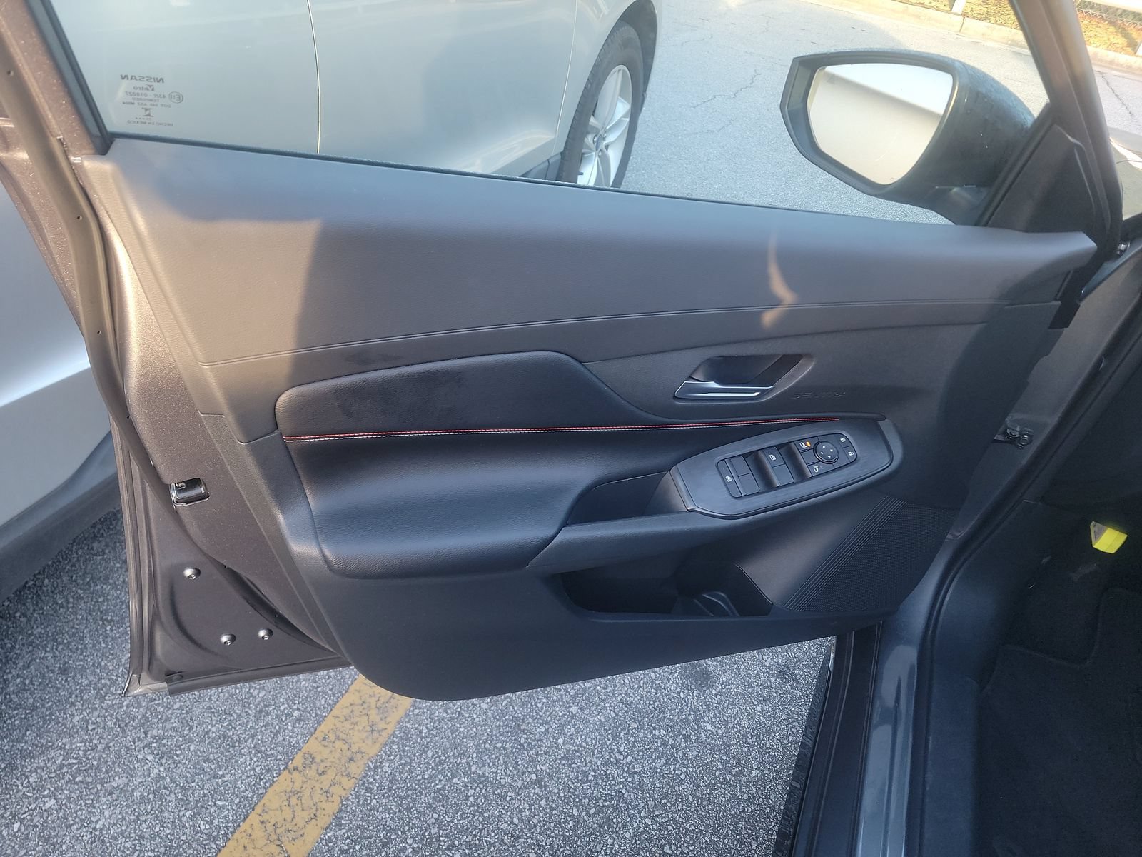 Used 2026 Nissan Sentra SR w/ Floor Mat Package FWD image 16