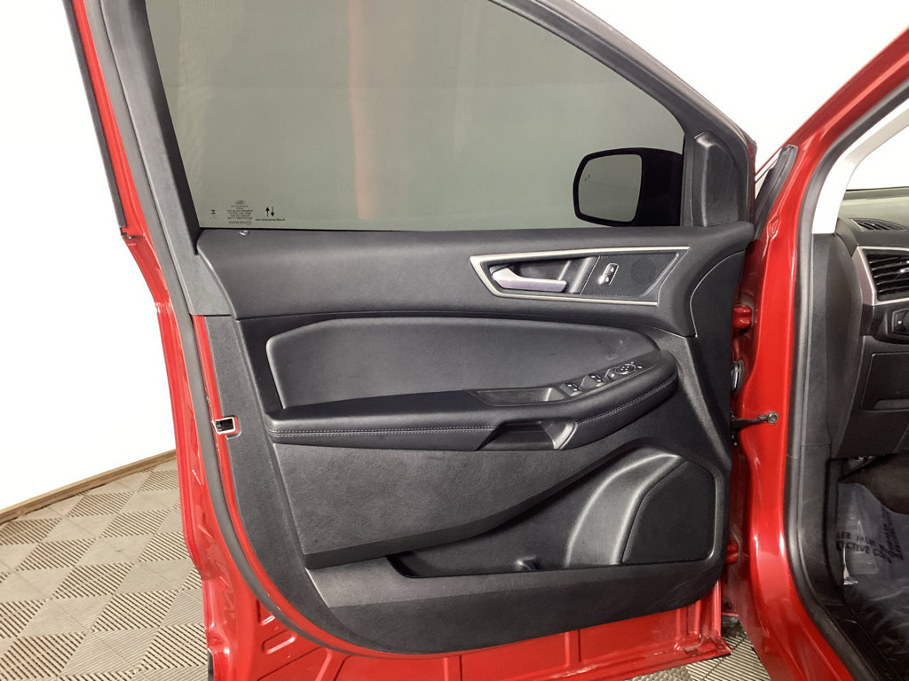 Certified 2024 Ford Edge SEL w/ Convenience Package AWD/4WD image 14
