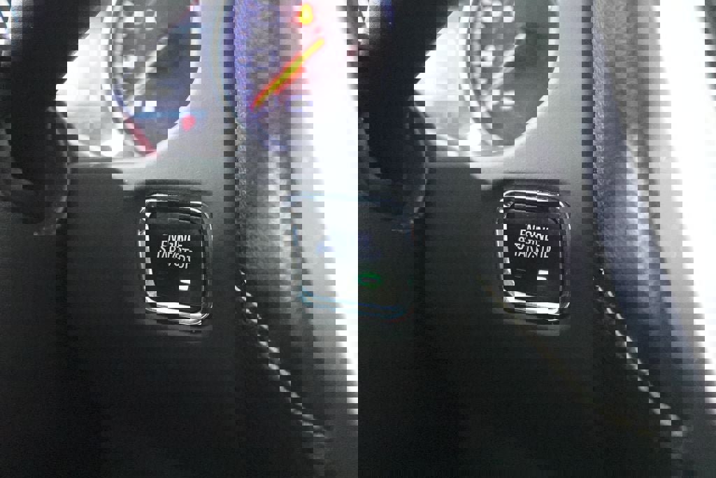 Used 2023 GMC Acadia SLE image 20