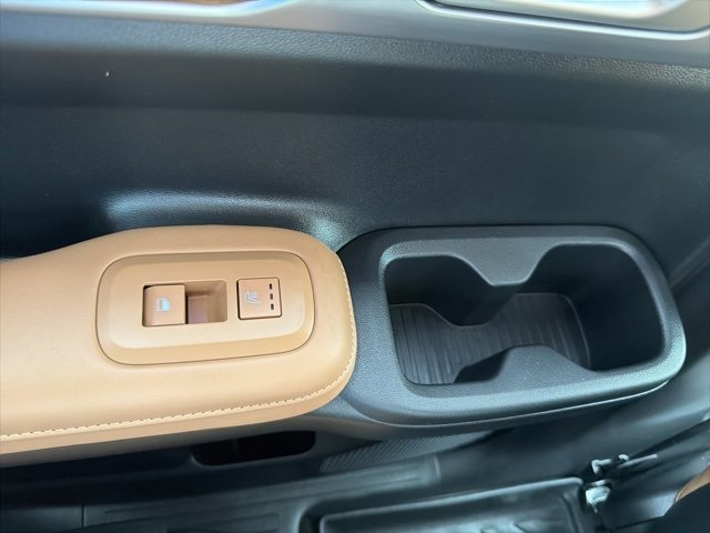 Used 2025 Hyundai Santa Fe Limited image 18