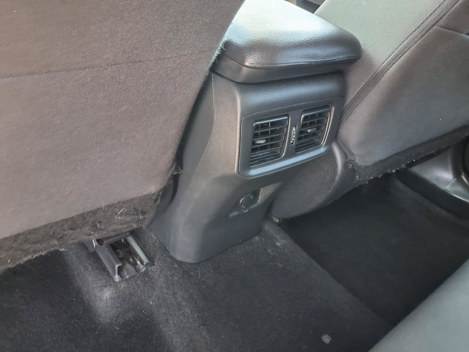 Used 2023 Toyota RAV4 LE FWD image 17
