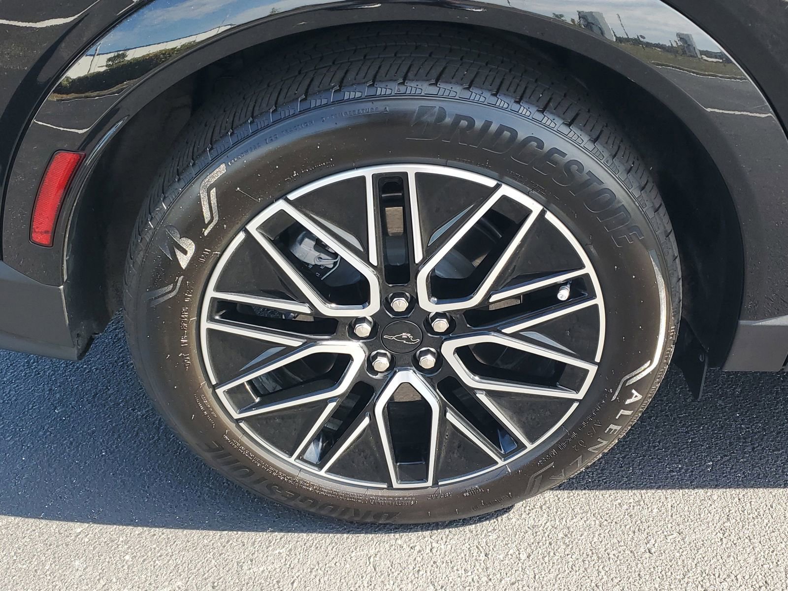 Certified 2025 Ford Mustang Mach-E Premium AWD/4WD image 5