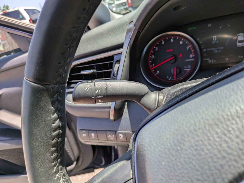 Used 2022 Toyota Camry XSE FWD image 31