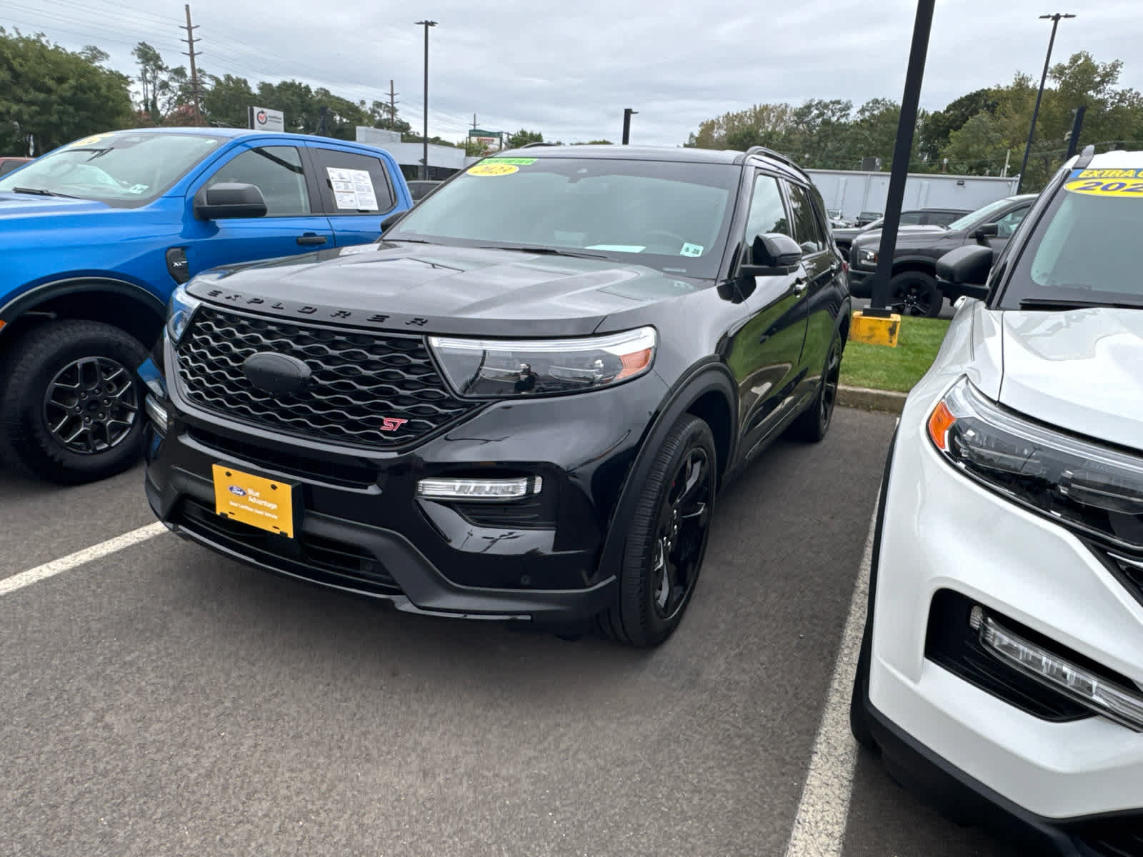 Certified 2023 Ford Explorer ST w/ Equipment Group 401A AWD/4WD image 11