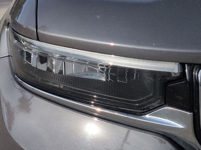 Used 2023 Jeep Grand Cherokee L Limited w/ Luxury Tech Group II image 9