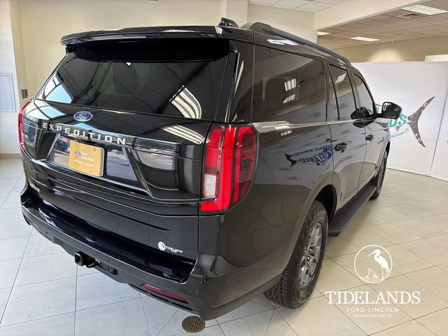 Certified 2025 Ford Expedition Active RWD image 9