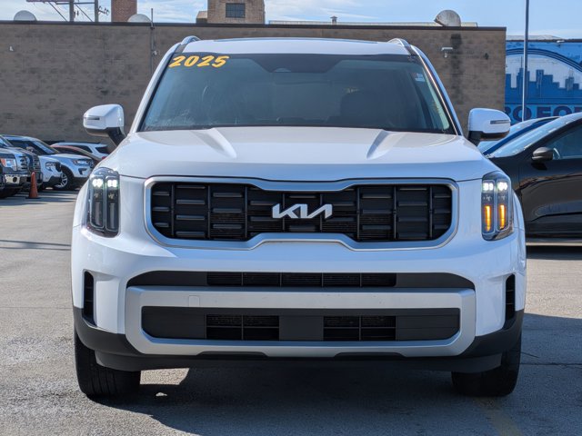 Used 2025 Kia Telluride S FWD image 9