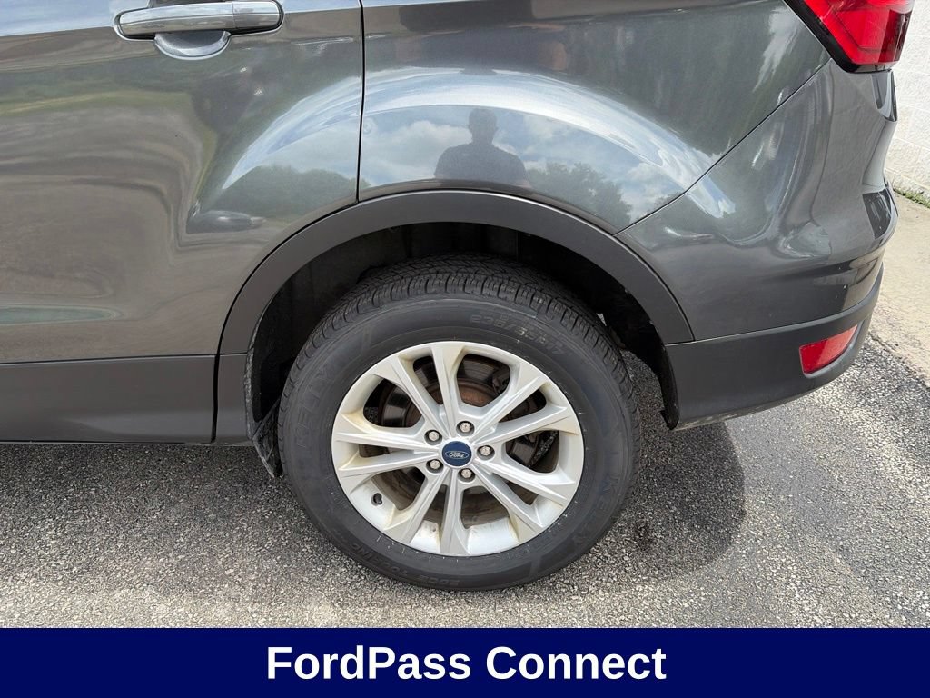 Certified 2019 Ford Escape SE FWD image 10